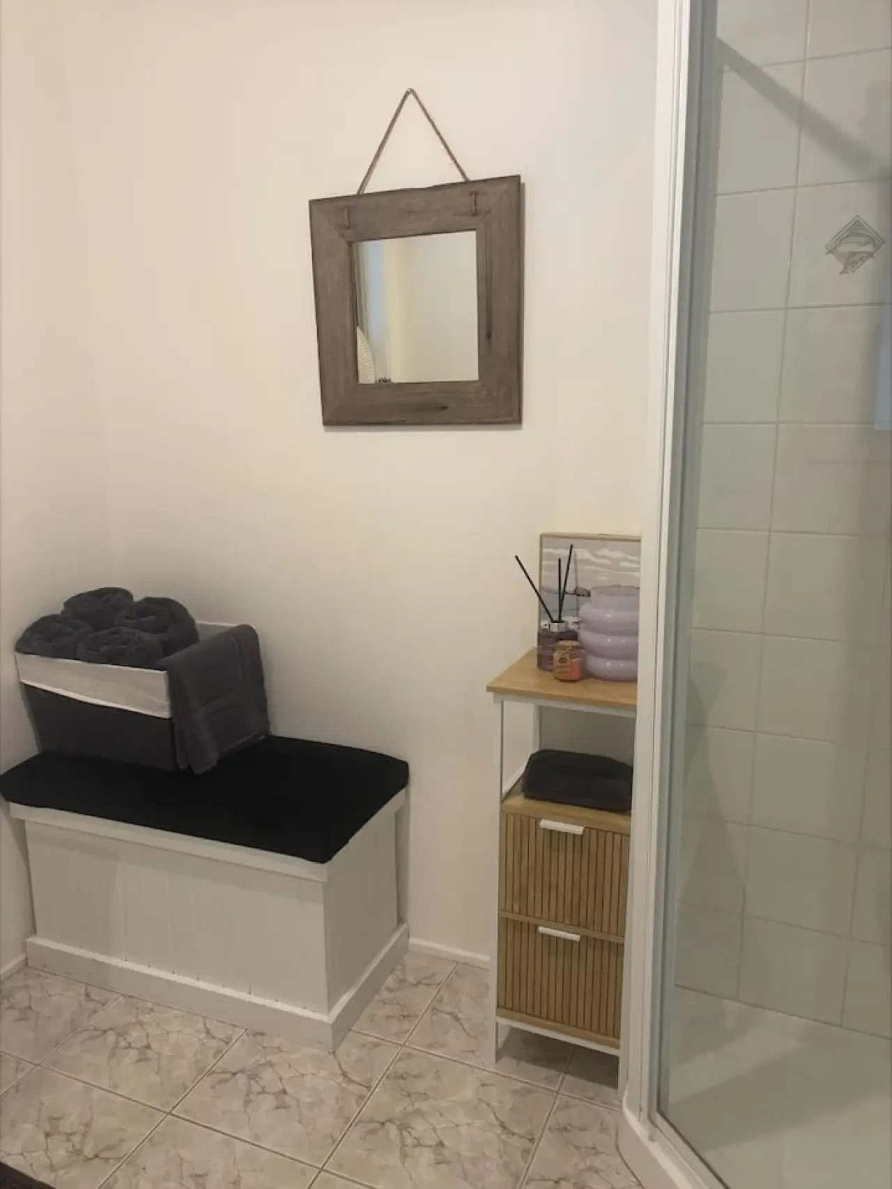 Pine Lea Lodge bathroom